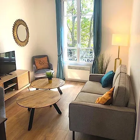 Peaceful Oasis 2 Bedrooms Center-station Rer 3 Min Aulnay-sous-Bois